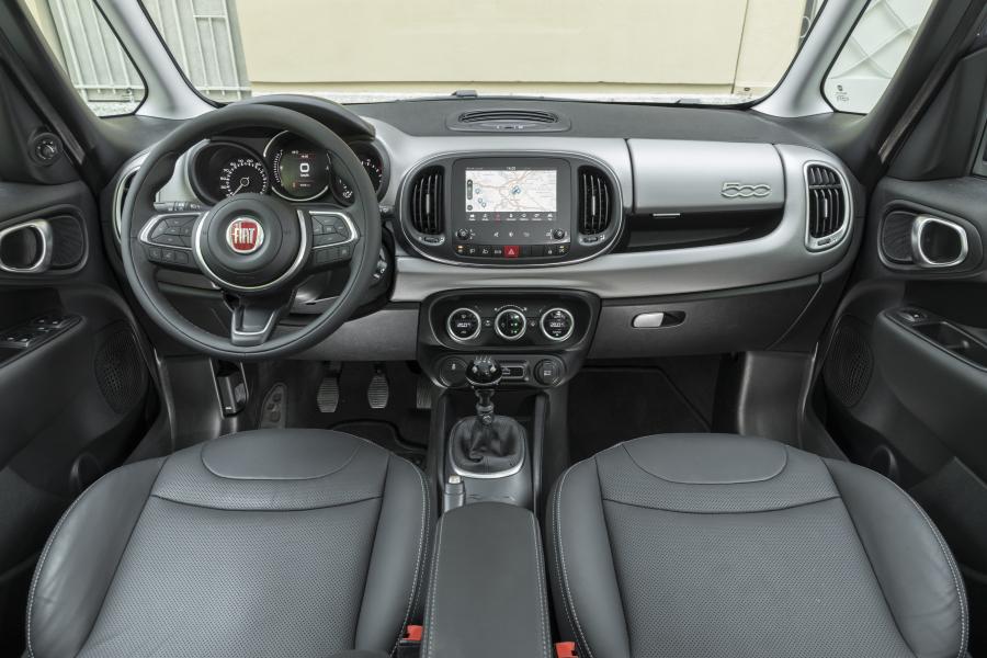 Торпедо Fiat 500L 2017 года  (фото 31 из 45)
